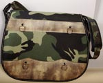 Hunting bag with colour variations